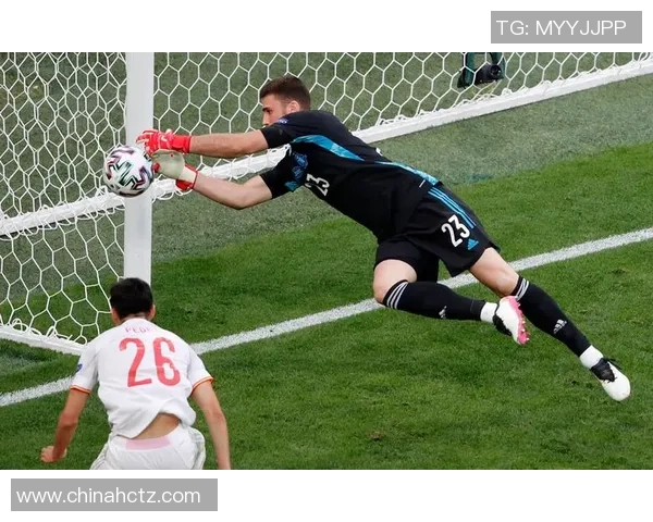 伊克尔·卡西利亚斯：从传奇门神到足球历史的重要见证者