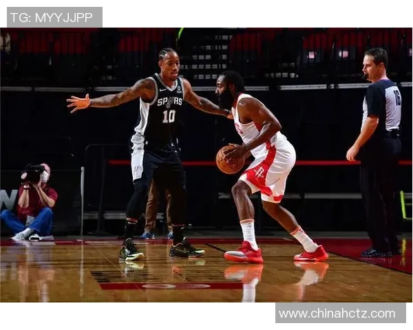 火箭迎战马刺巅峰对决年轻力量与老牌劲旅激情碰撞